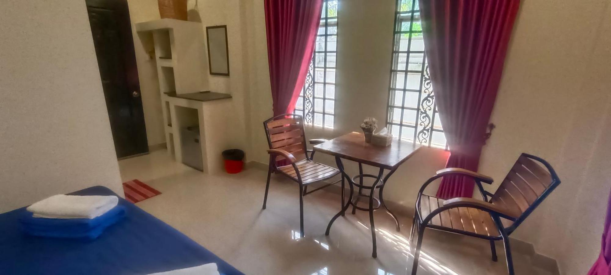 Le Cocorico Hotel Sziemreap Kültér fotó